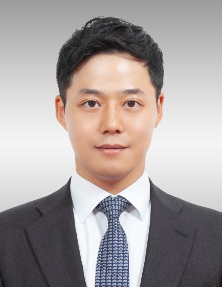 저자 사진