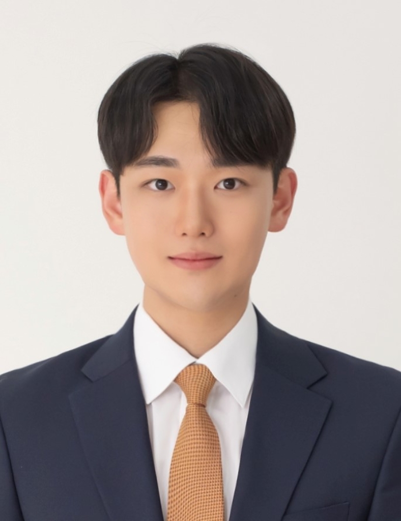 저자 사진